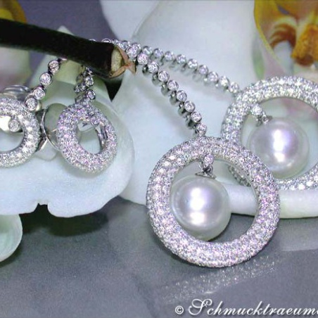 Impressive South Sea Pearl Earrings with Diamonds (70 mm)