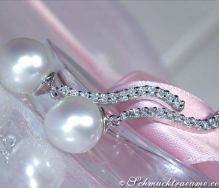 Curved Southsea Pearl Earrings with Diamonds