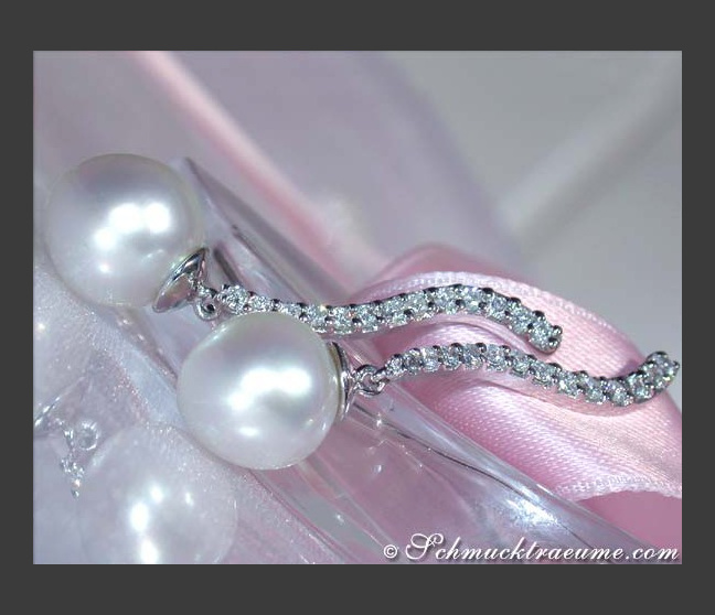 Curved Southsea Pearl Earrings with Diamonds Curved Southsea Pearl Earrings with Diamonds