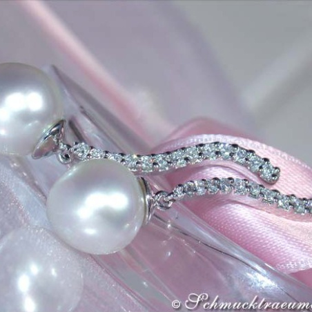 Curved Southsea Pearl Earrings with Diamonds