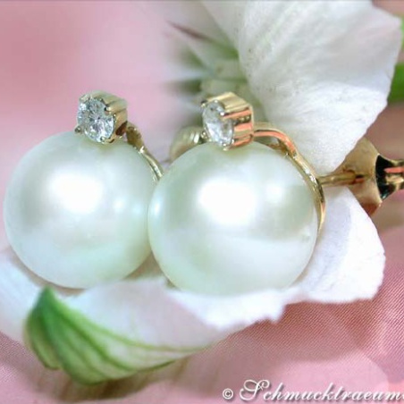 Beautiful Southsea Pearl Studs with Diamonds in Yellow Gold 14k