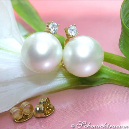 Beautiful Southsea Pearl Studs with Diamonds in Yellow Gold 14k