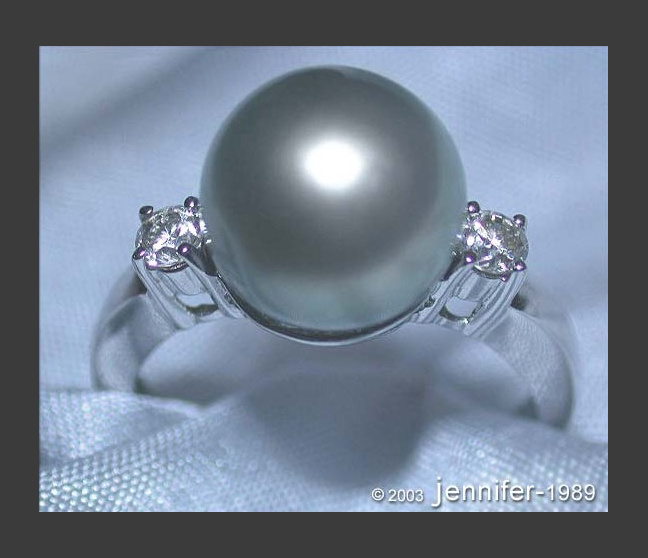 Pretty Tahitian Pearl Diamond Ring Pretty Tahitian Pearl Diamond Ring
