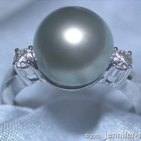 Aparter Tahitiperle Ring mit Brillanten in Weißgold