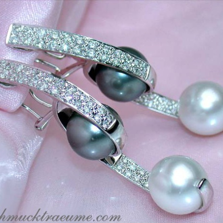 Terrific Tahitian Pearl & South Sea Pearl Earrings