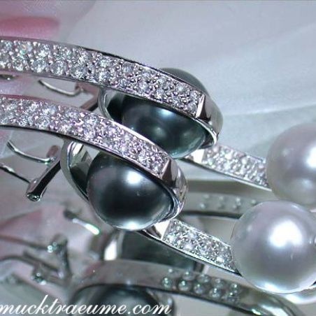 Terrific Tahitian Pearl & South Sea Pearl Earrings