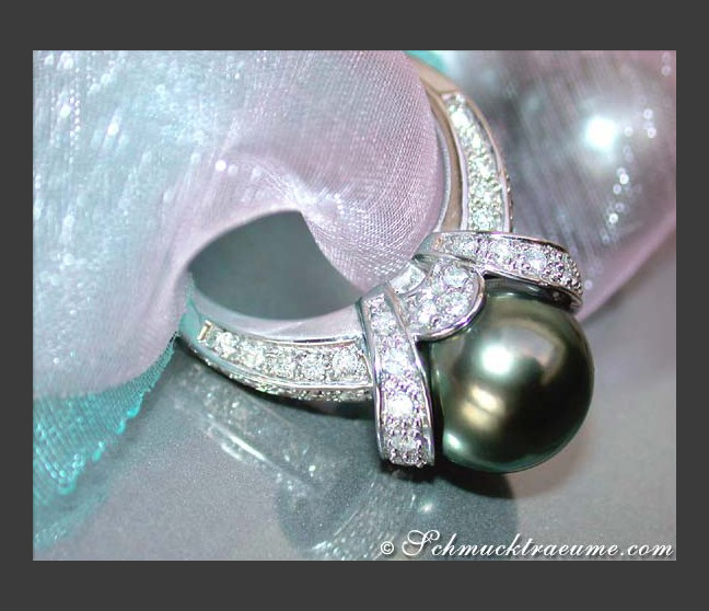 Gorgeous Tahitian Pearl Ring with Diamonds Gorgeous Tahitian Pearl Ring with Diamonds