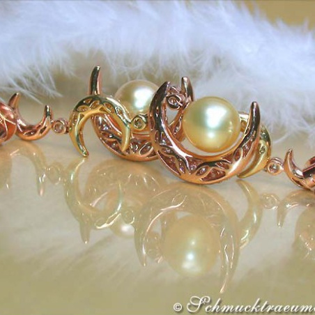 Stunning Dangling Earrings with Golden Southsea Pearls and Diamonds