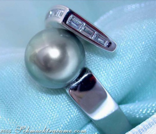Interesting Tahitian Pearl Ring with Diamonds