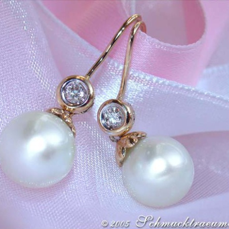 Enchanting Southsea Pearl Hanging Earrings with Diamonds