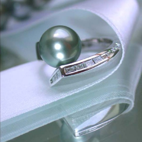 Tahitiperle Ring mit Diamanten