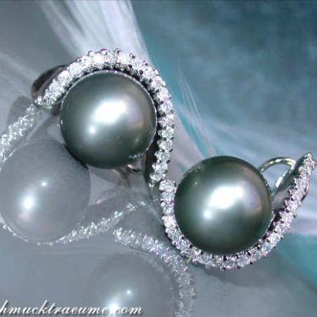 Beautiful Tahitian Pearl Earrings with Diamonds in White gold