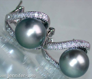 Attractive Tahitian Pearl Earrings