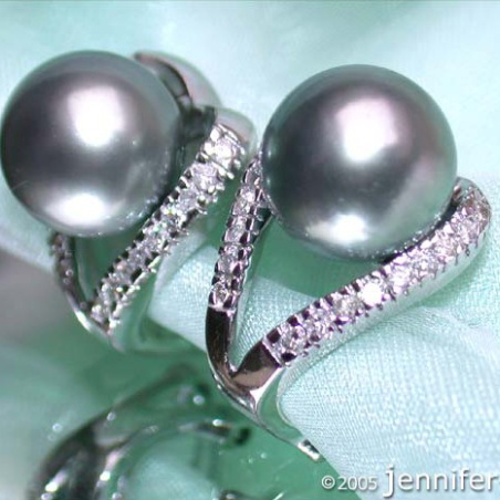 Attractive Tahitian Pearl Earrings