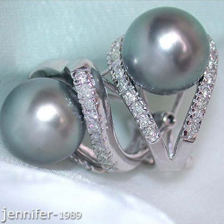 Attractive Tahitian Pearl Earrings