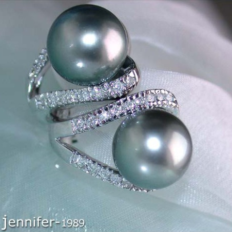 Attractive Tahitian Pearl Earrings