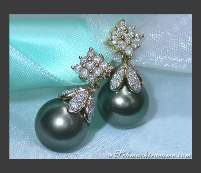 Pretty Tahitian Pearl Earrings with Diamond Squares Pretty Tahitian Pearl Earrings with Diamond Squares