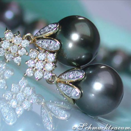 Pretty Tahitian Pearl Earrings with Diamond Squares