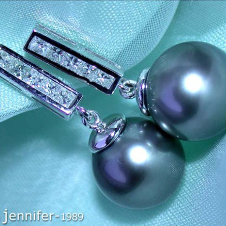 Simple Tahitian Pearl Diamond Earrings in White gold 18k