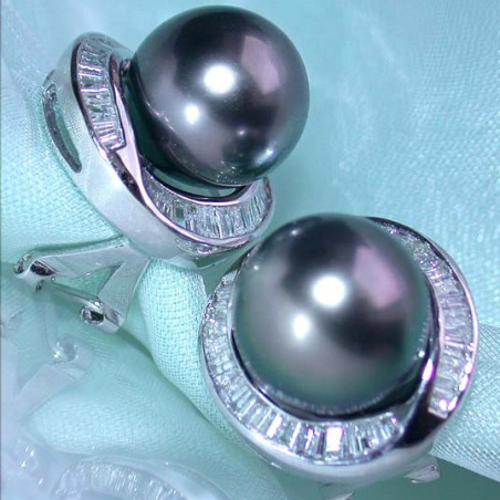 Tahitiperlen Ohrstecker mit Diamanten