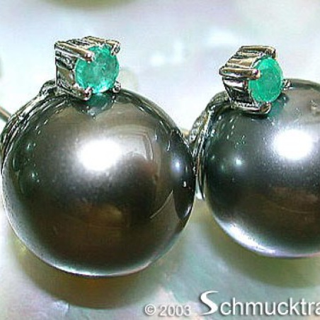 Attractive Tahitian Pearl Studs with Emeralds