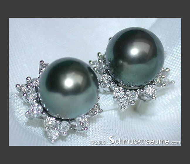 Pretty "Star" Studs with Tahitian Pearls & Diamonds Pretty "Star" Studs with Tahitian Pearls & Diamonds