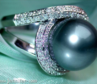 Stunning Tahitian Pearl Diamond Ring
