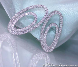 Pretty Diamond Ellipse Earrings