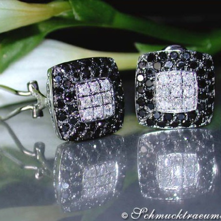 Simple Black & White Diamond Earrings (Square Style)