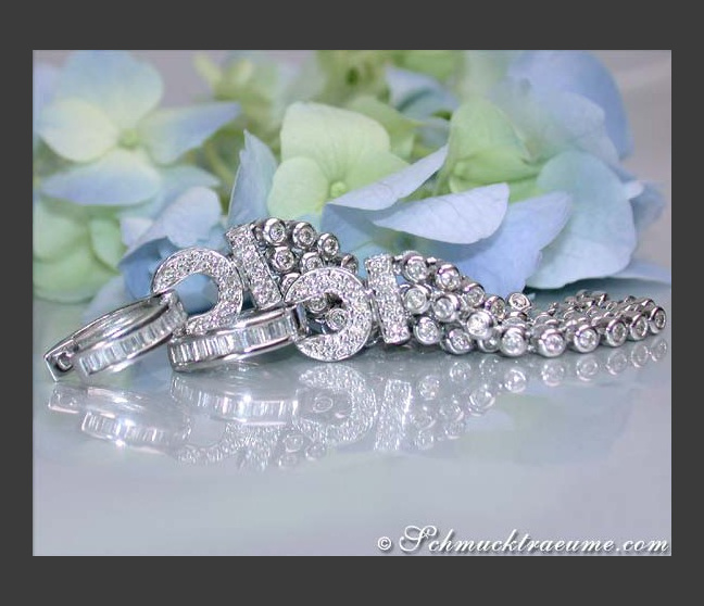 Splendid Dangling Earrings with Diamonds in White gold 14k Splendid Dangling Earrings with Diamonds in White gold 14k