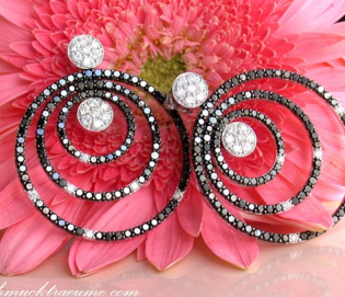 Unmissable Black & White Diamond Earrings