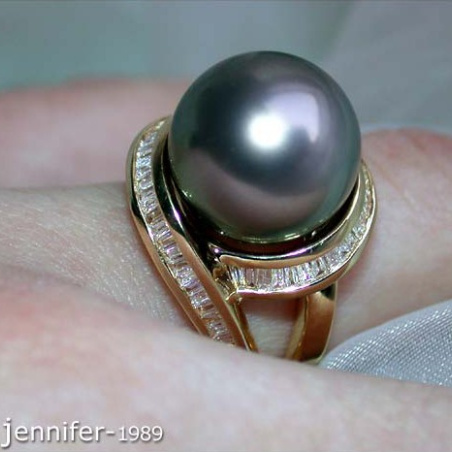 Fabulous Tahitian Pearl Ring with Diamonds in Yellow Gold 18k