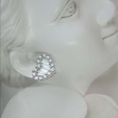 Pretty Diamond Heart Stud Earrings