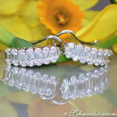 Beautiful Diamond Earrings in White gold 18k