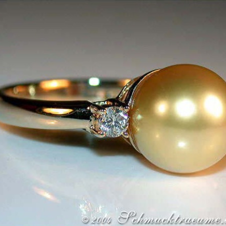 Precious Golden Southsea Pearl Ring with Diamonds