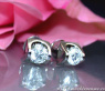 Elegant Diamond Solitaire Studs (0,70 ct.)