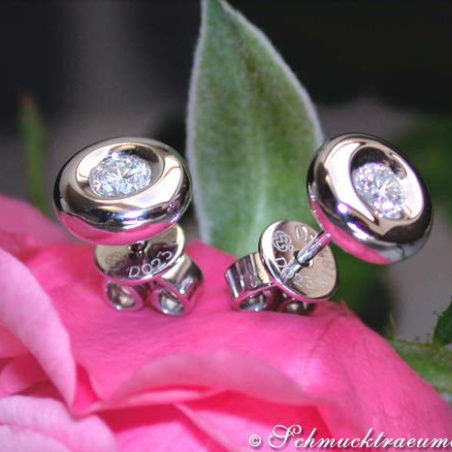 Interesting Diamond Solitaire Studs