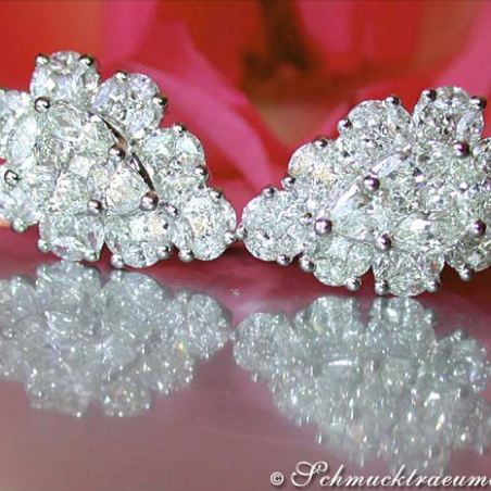 Unique Pear Shaped Diamond Earrings (Illusion Design)