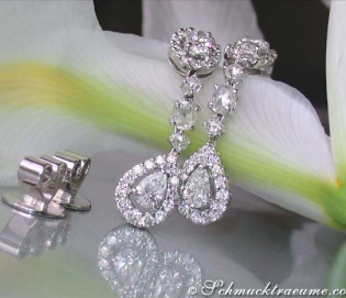 Noble Diamond Earrings with Diamonds of four cuts