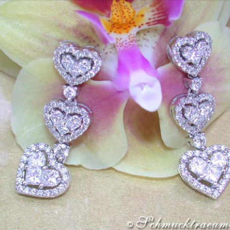 Beautiful Dangling Earrings with Diamond Hearts