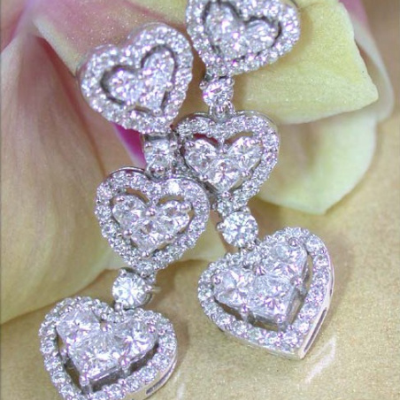 Beautiful Dangling Earrings with Diamond Hearts