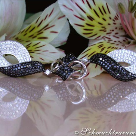 Magnificent Dangling Earrings with Black & White Diamonds