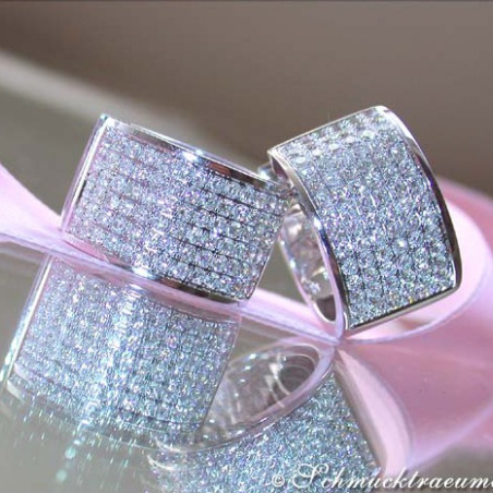 Exquisite Diamond Hoop Earrings in White gold 18k