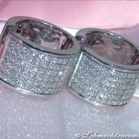 Exquisite Diamond Hoop Earrings in White gold 18k