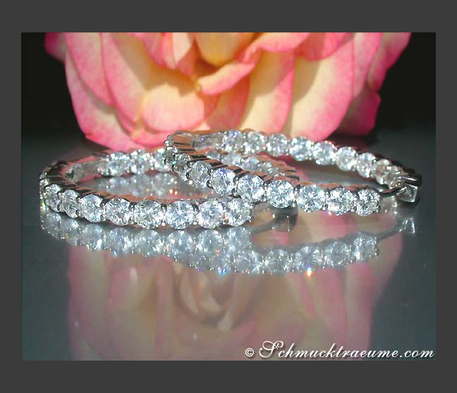 Impressive Diamond Hoop Earrings (9,06 ct.) Impressive Diamond Hoop Earrings (9,06 ct.)