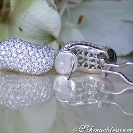 Wavy Diamond Earrings