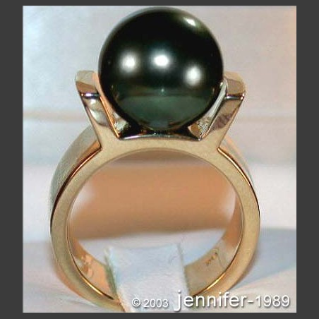 Massive Tahitian Pearl Ring in Yellow gold 14k