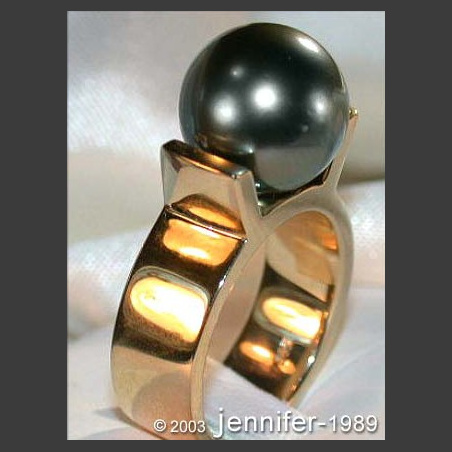 Massive Tahitian Pearl Ring in Yellow gold 14k