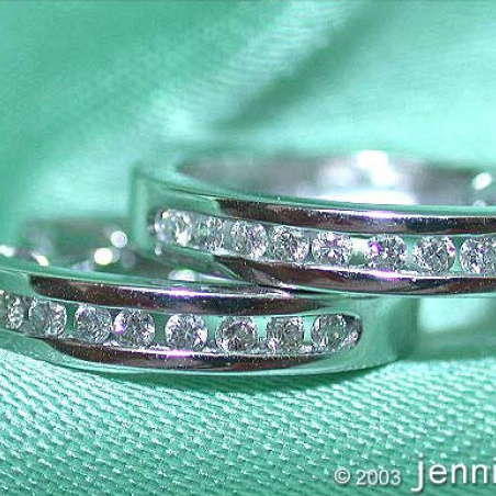Cute Diamond Hoop Earrings in White gold 14k