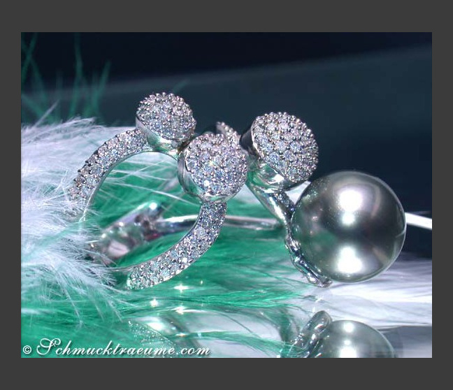 Striking Tahitian Pearl Ring with Diamonds Striking Tahitian Pearl Ring with Diamonds